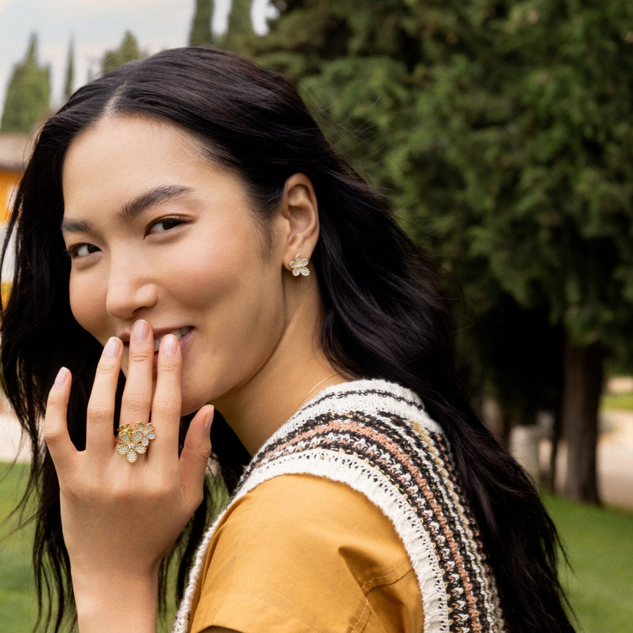 Jasmine earrings with mother of pearl and diamonds