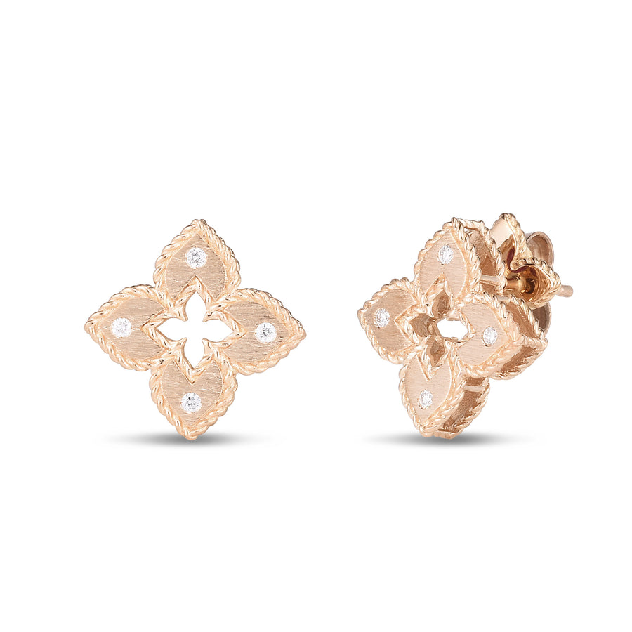 Earrings with diamonds
