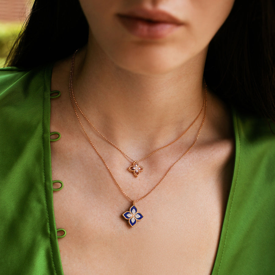 Necklace with diamonds and lapis