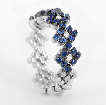 Serafino Consoli multisize ring in white gold and sapphires