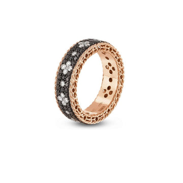 Venetian Princess ring with black and white diamonds